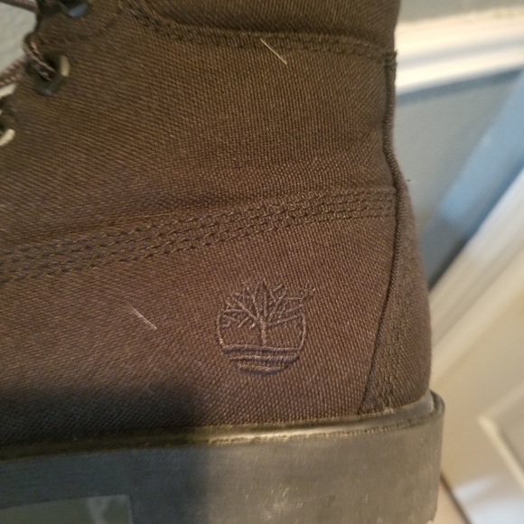 Shoes - Picture 4 of 4